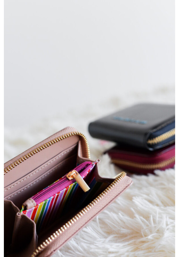 AGATHA RUIZ DE LA PRADA MONEDERO CHAROL ARP